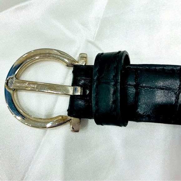 Authentic SALVATORE FERRAGAMO belt🖤🤍🖤 - Picture 3 of 8